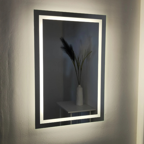 Espejo decorativo con marco LED en Caballito
